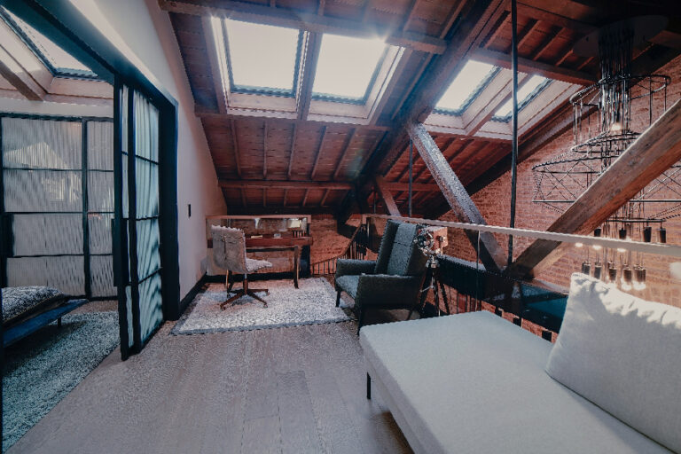 Var placerar man vindavfuktare på vinden?